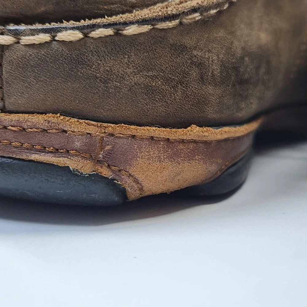 OluKai Ohana Lace Up Nubuck Shoes Mens Size 11.5 Brown Leather Moccasins Comfort